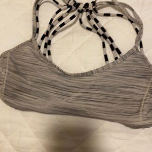 lulu lemon bra size 2